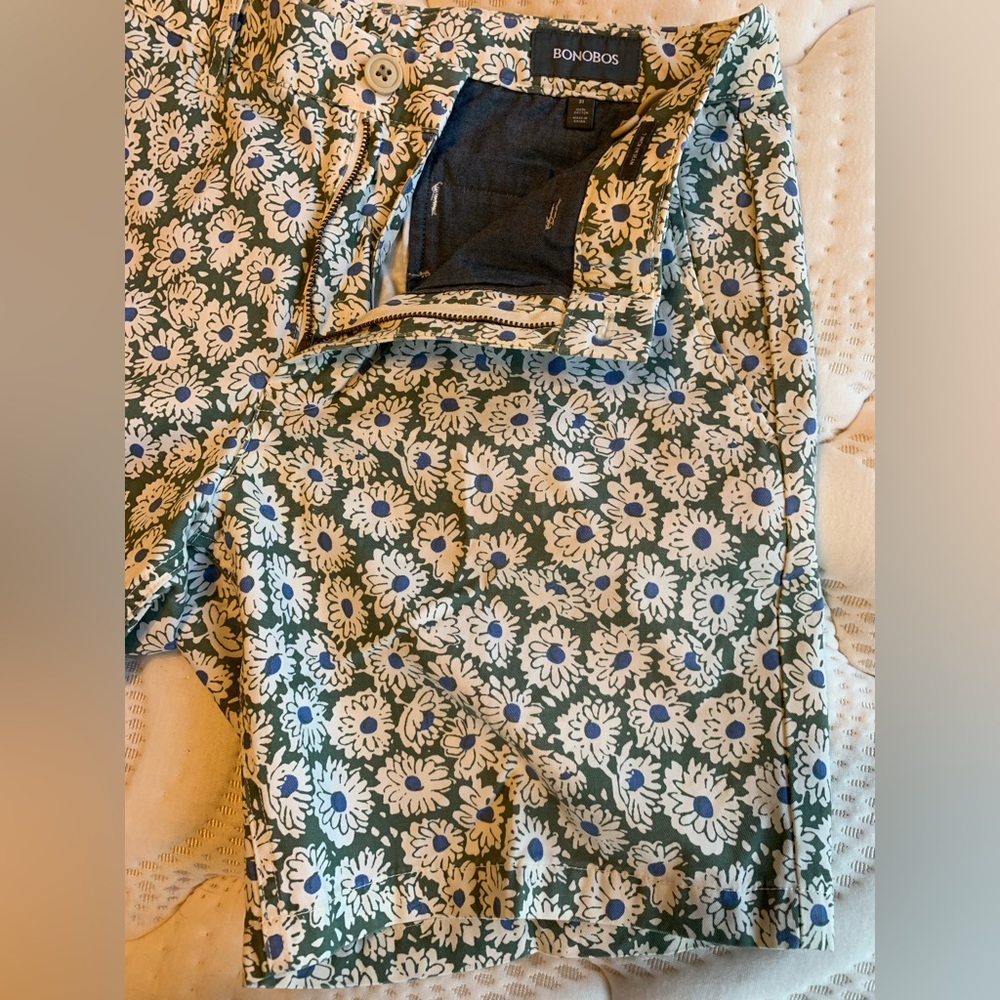 Bonobos, mens shorts- daisy design